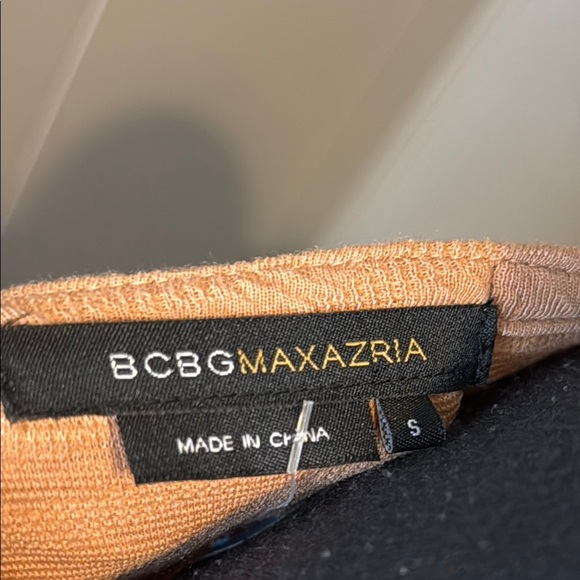 Z BCBGMaxAzria Women’s Small Peach Scoop Neck Bodycon Dress - Picture 2 of 5